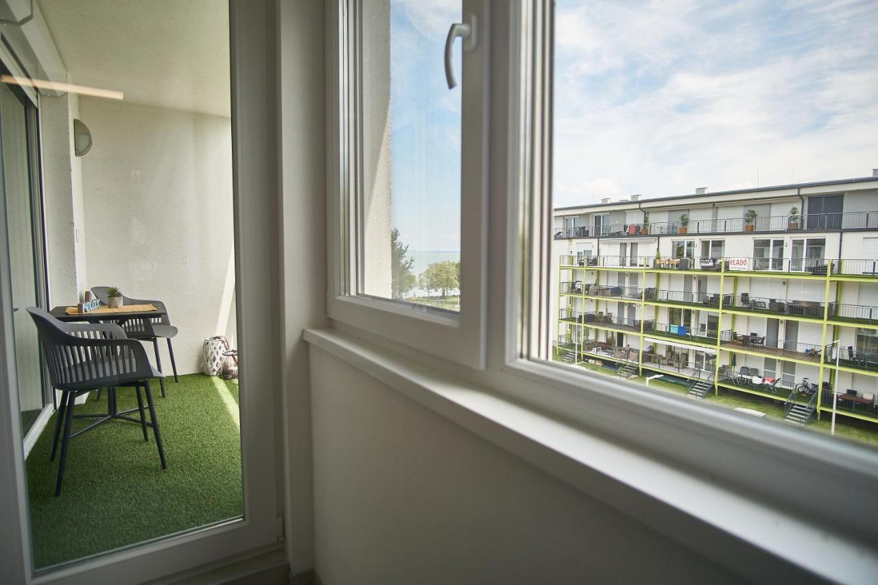 Catamaran Apartments - Hostaid Siófok Exteriér fotografie