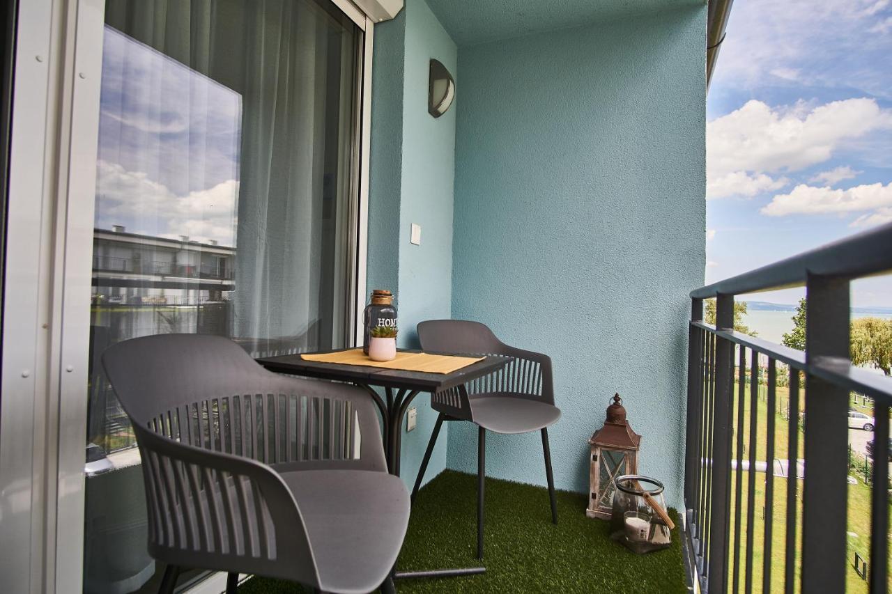 Catamaran Apartments - Hostaid Siófok Exteriér fotografie