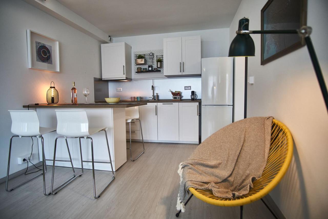 Catamaran Apartments - Hostaid Siófok Exteriér fotografie